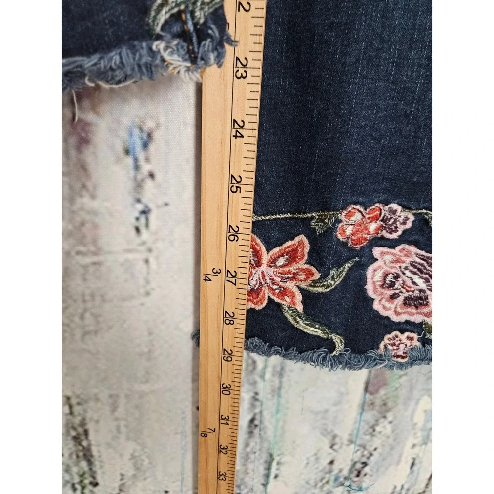 Driftwood Colette Jeans 33 Dark Wash Floral Embroidered Raw Hem Boho Straight